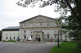 280px-Rideau_Hall04